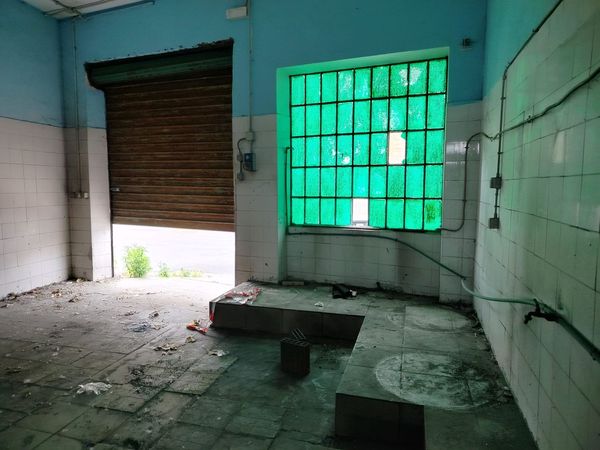 Locale Commerciale/Industriale