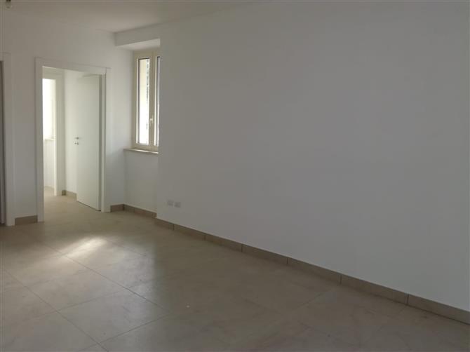 Locale Commerciale/Industriale